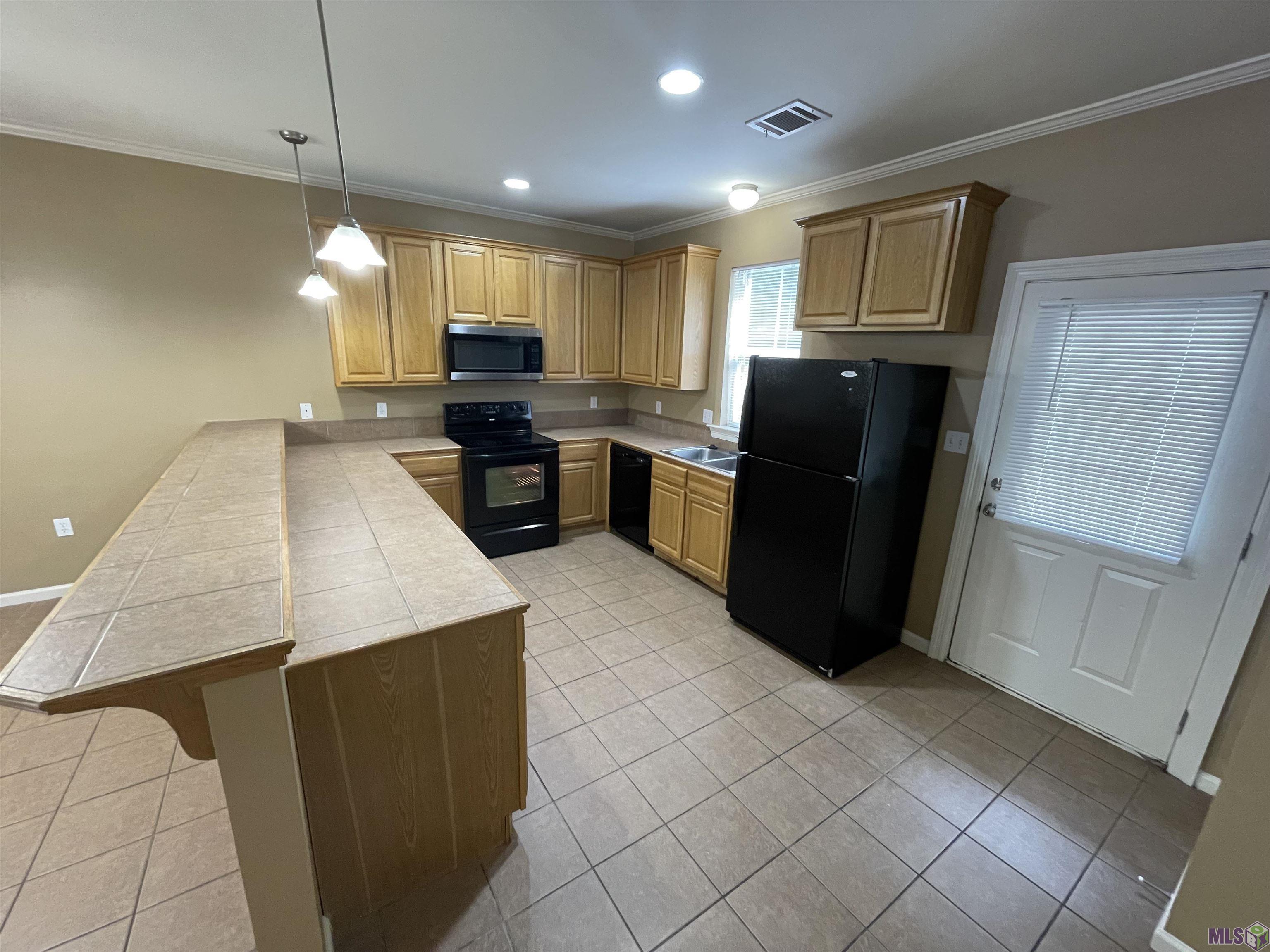 2405 Brightside Drive, Unit 51 Baton Rouge, LA 70820 - Photo 5 of 23 Gallery Image 5