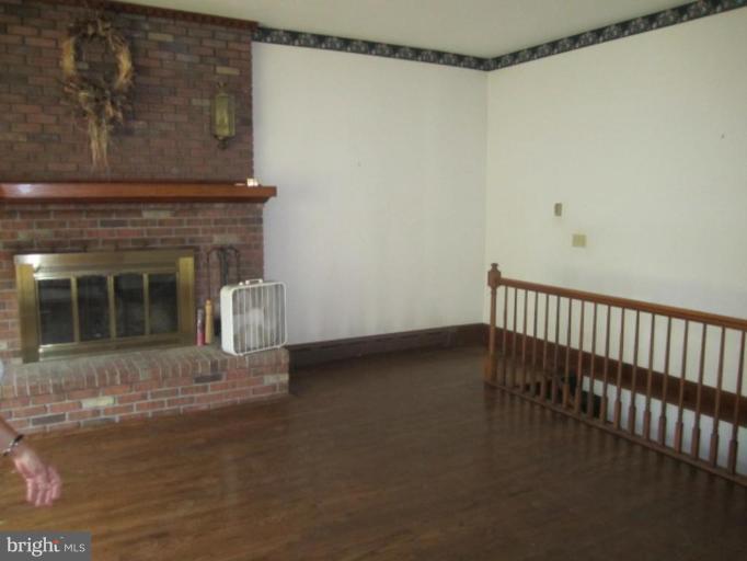 4815 Clermont Mill Road Pylesville, MD 21132 - Photo 5 of 25 living room