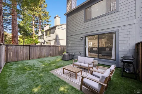 $700,000 | 14 Alyssum Court, Novato, CA 94945