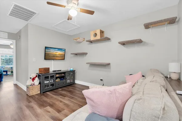 $279,900 | 5233 Sylvester Loop, Tampa, FL 33610