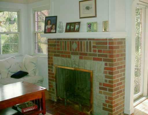 1152 Southvale Road Pittsburgh, PA 15237 - Photo 3 of 8 Gallery Image 3