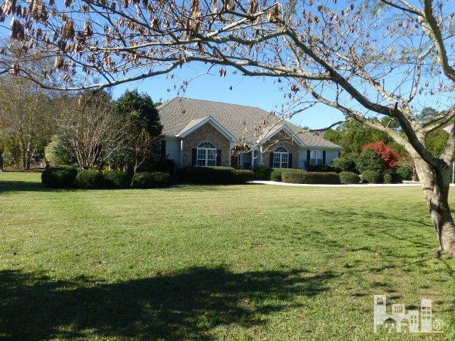 302 Kings Landing Road Hampstead, NC 28443 - Photo 1 of 31 Primary Photo