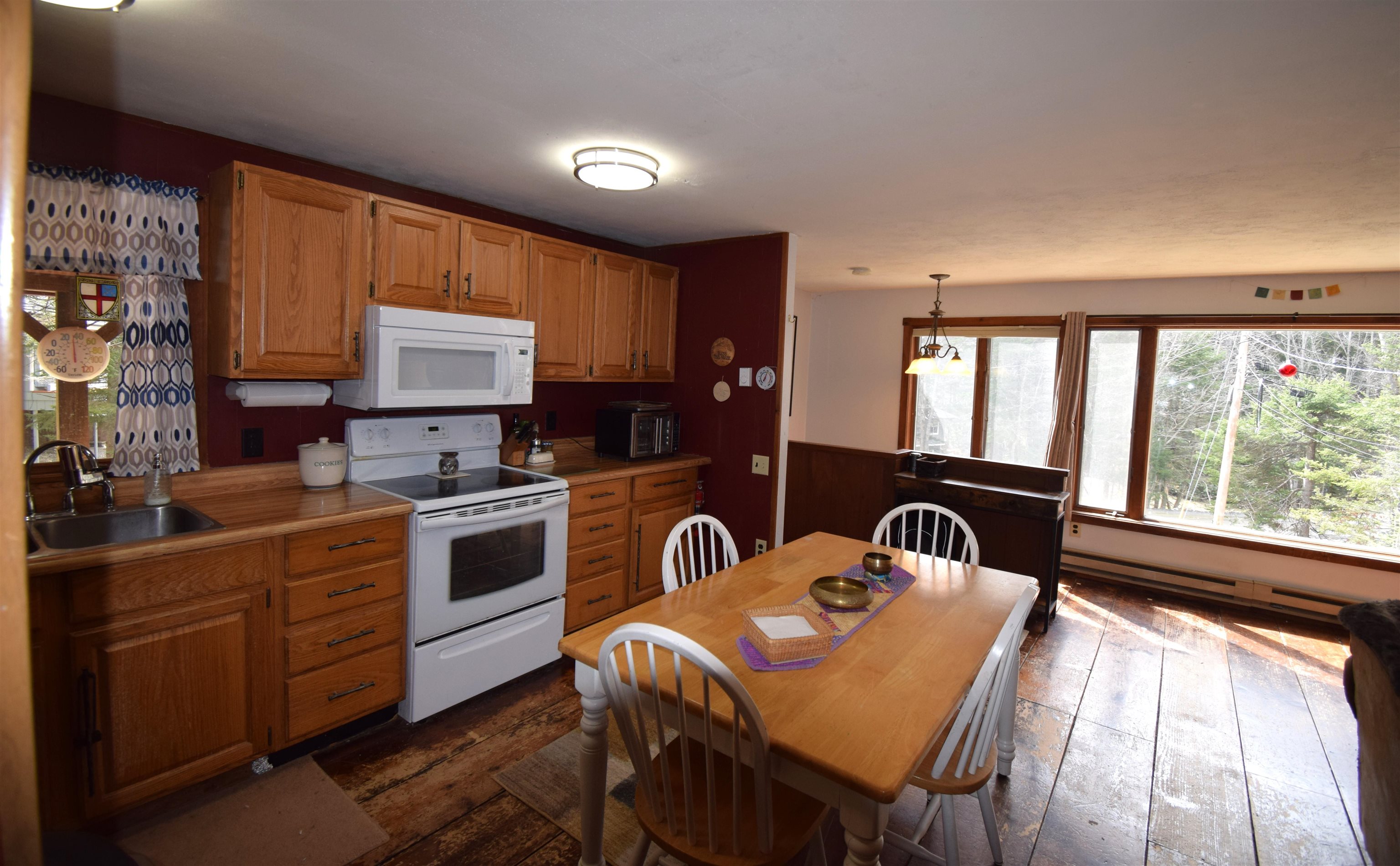 38 Mountain View Loop West Dover, VT 05356 - Photo 7 of 34