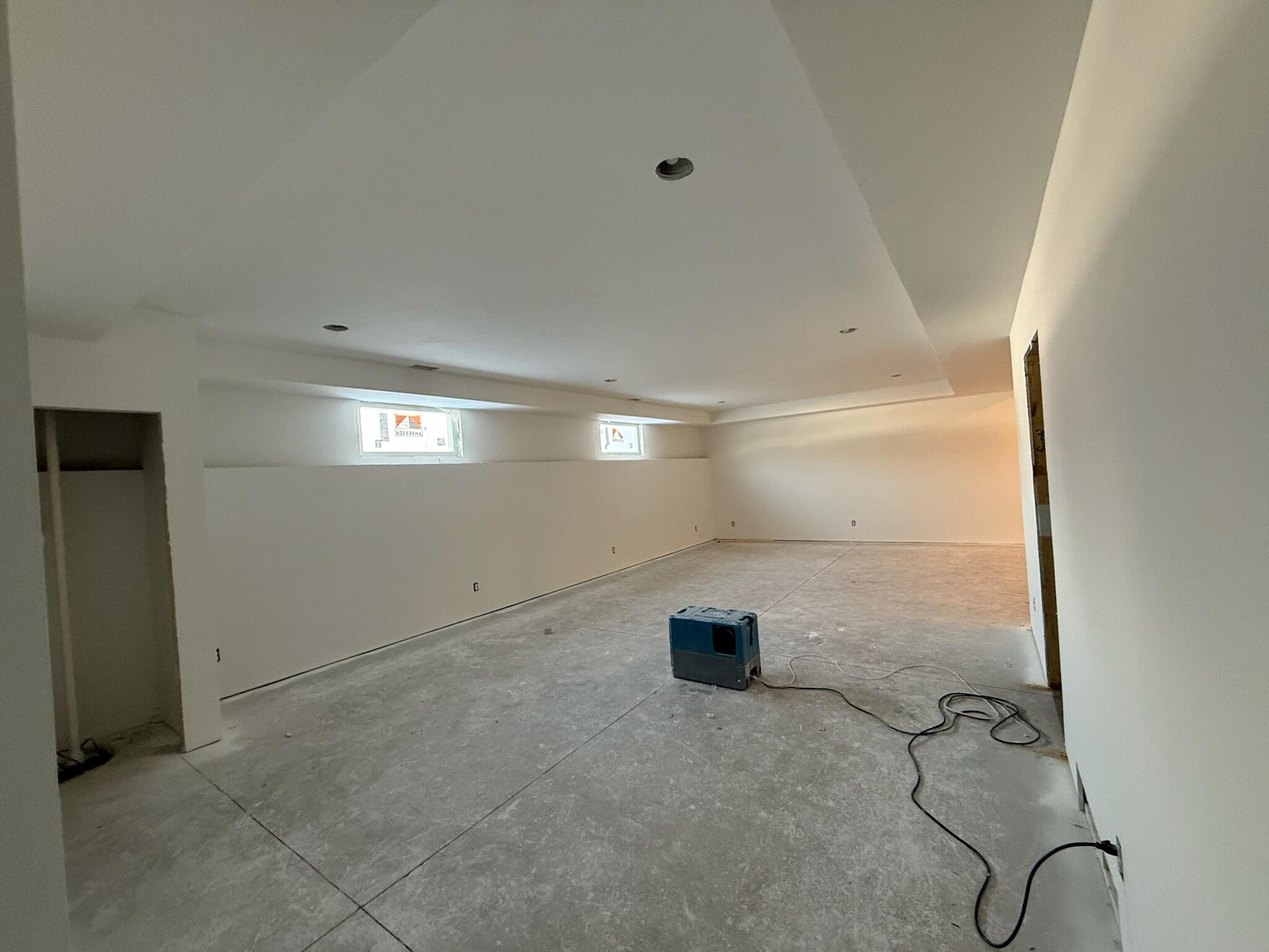 401 Sabine Drive, Unit 31 Muskegon, MI 49442 - Photo 17 of 74 IMG_1344