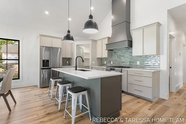 $505,000 | 401 Sabine Drive, Unit 31, Muskegon, MI 49442