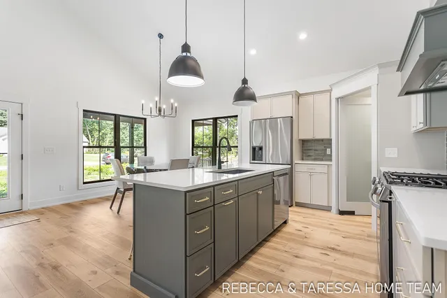 $505,000 | 401 Sabine Drive, Unit 31, Muskegon, MI 49442