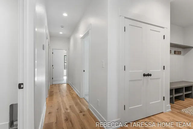 $505,000 | 401 Sabine Drive, Unit 31, Muskegon, MI 49442