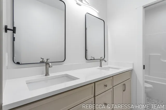 $505,000 | 401 Sabine Drive, Unit 31, Muskegon, MI 49442