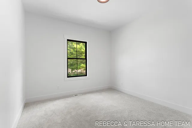 $505,000 | 401 Sabine Drive, Unit 31, Muskegon, MI 49442