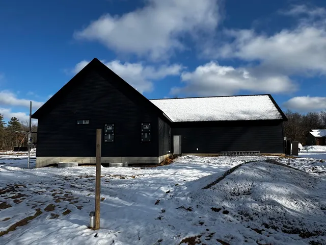 $505,000 | 401 Sabine Drive, Unit 31, Muskegon, MI 49442