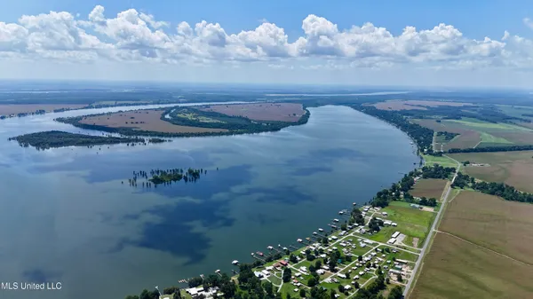 $179,000 | 6 Acres Mol Eagle Lake, Vicksburg, MS 39183