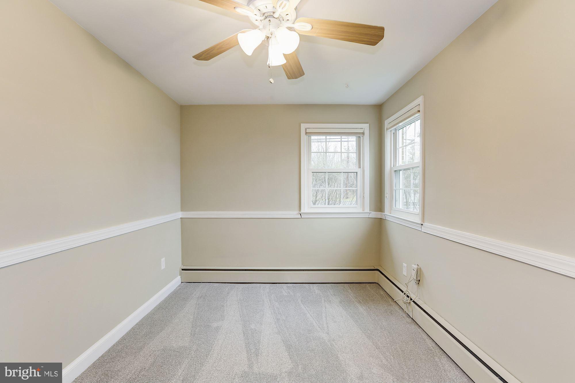 27237 Ridge Road Damascus, MD 20872 - Photo 24 of 43 Bedroom 3