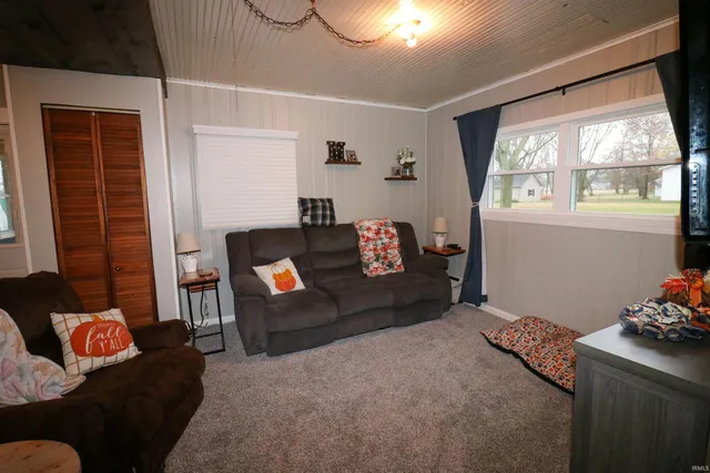 $159,900 | 204 North Cook Road, Muncie, IN 47303