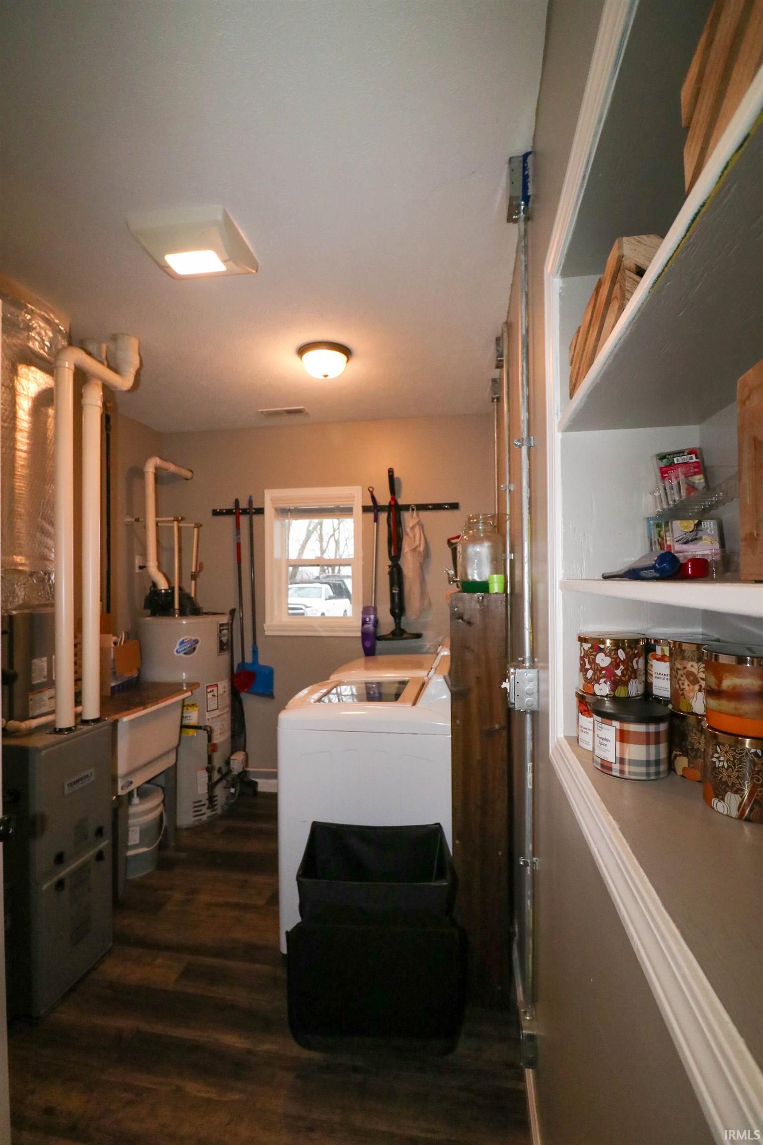 204 North Cook Road Muncie, IN 47303 - Photo 9 of 21