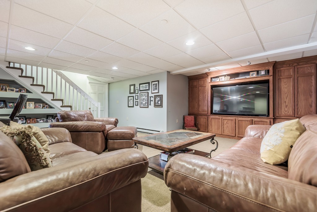 215 Hickory Hill Road North Andover, MA 01845 - Photo 20 of 30 Gallery Image 20