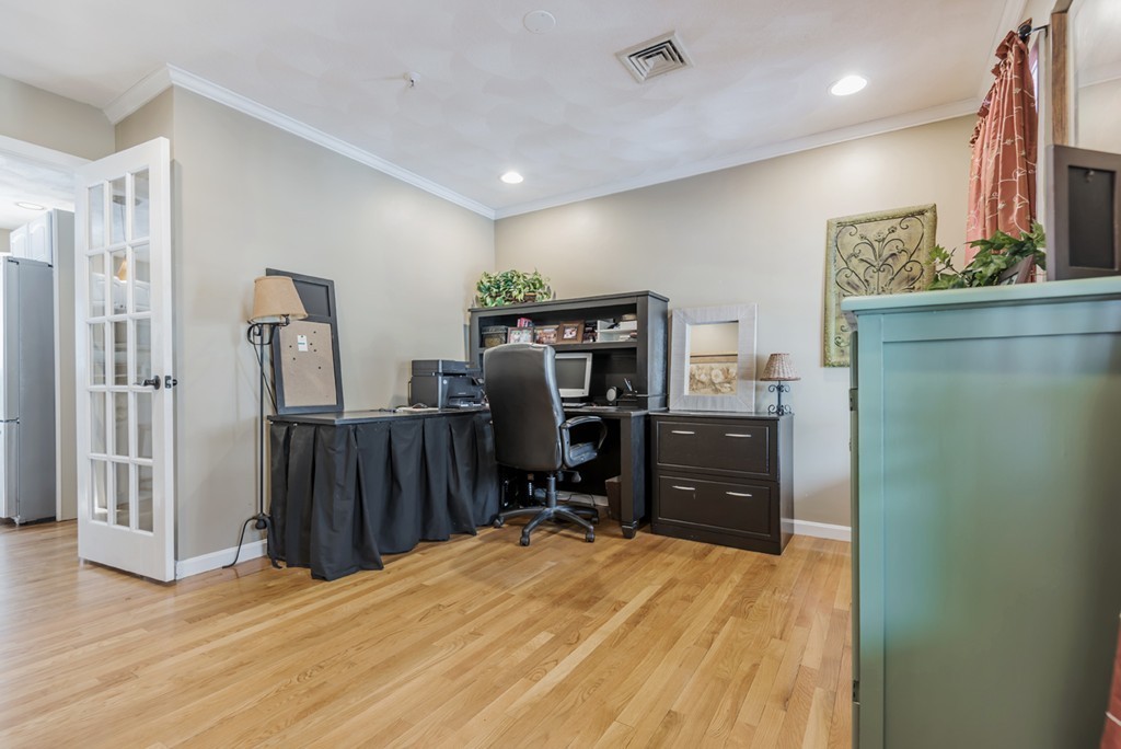 215 Hickory Hill Road North Andover, MA 01845 - Photo 10 of 30 Gallery Image 10