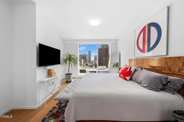 $1,099,000 | 877 Francisco Street, Unit 1506, Los Angeles, CA 90017