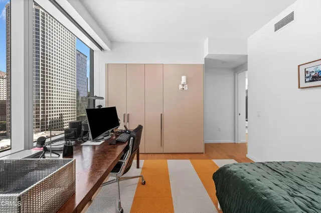 $1,099,000 | 877 Francisco Street, Unit 1506, Los Angeles, CA 90017