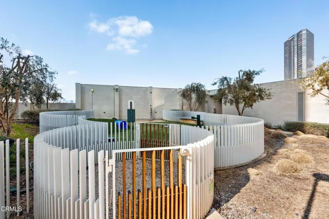 $1,099,000 | 877 Francisco Street, Unit 1506, Los Angeles, CA 90017