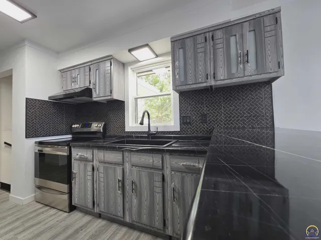 $287,077 | 308 Kansa Drive, Ozawkie, KS 66070