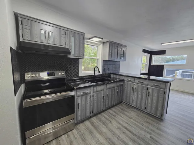 $297,077 | 308 Kansa Drive, Ozawkie, KS 66070