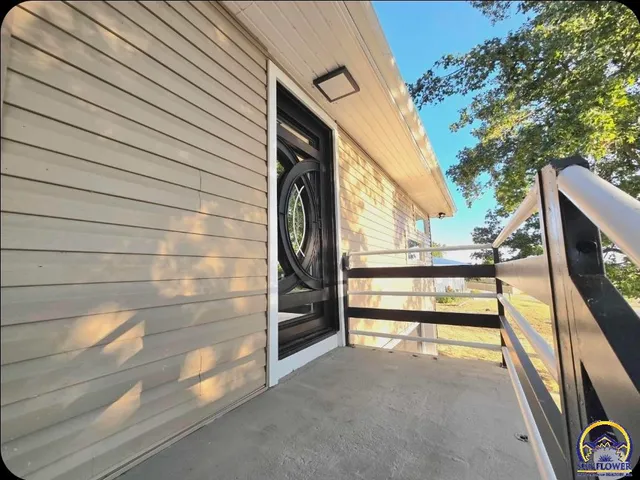 $287,077 | 308 Kansa Drive, Ozawkie, KS 66070