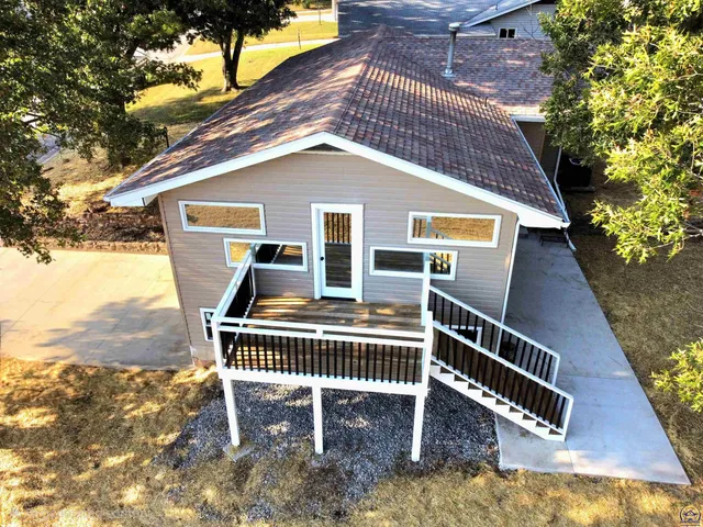 $297,077 | 308 Kansa Drive, Ozawkie, KS 66070