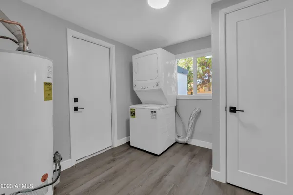 $2,150 | 3110 North 39th Street, Phoenix, AZ 85018