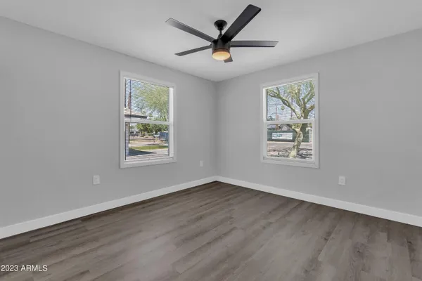 $2,150 | 3110 North 39th Street, Phoenix, AZ 85018