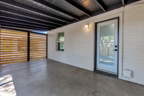 $2,150 | 3110 North 39th Street, Phoenix, AZ 85018