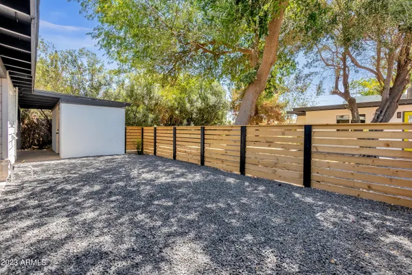 $2,150 | 3110 North 39th Street, Phoenix, AZ 85018