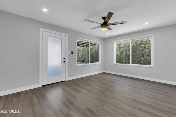 $2,150 | 3110 North 39th Street, Phoenix, AZ 85018