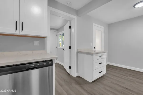 $2,150 | 3110 North 39th Street, Phoenix, AZ 85018