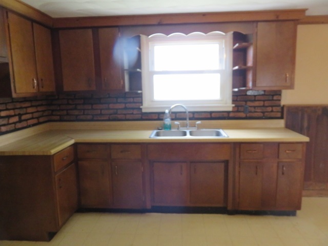 9062 Carlos Road Williamsburg, IN 47393 - Photo 3 of 36 Gallery Image 3
