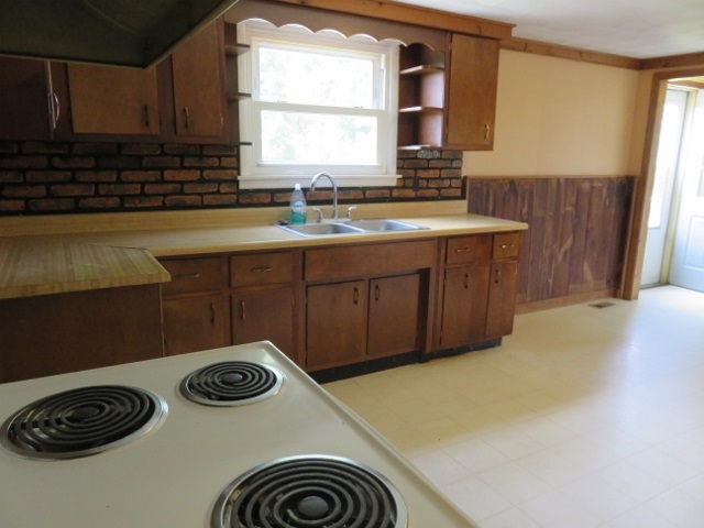 9062 Carlos Road Williamsburg, IN 47393 - Photo 10 of 36 Gallery Image 10