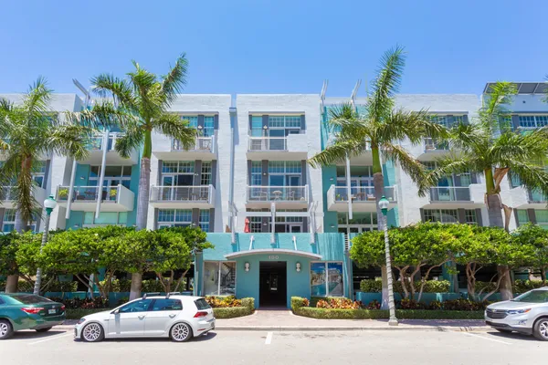 $549,000 | 180 Northeast 4th Avenue, Unit 204, Delray Beach, FL 33483