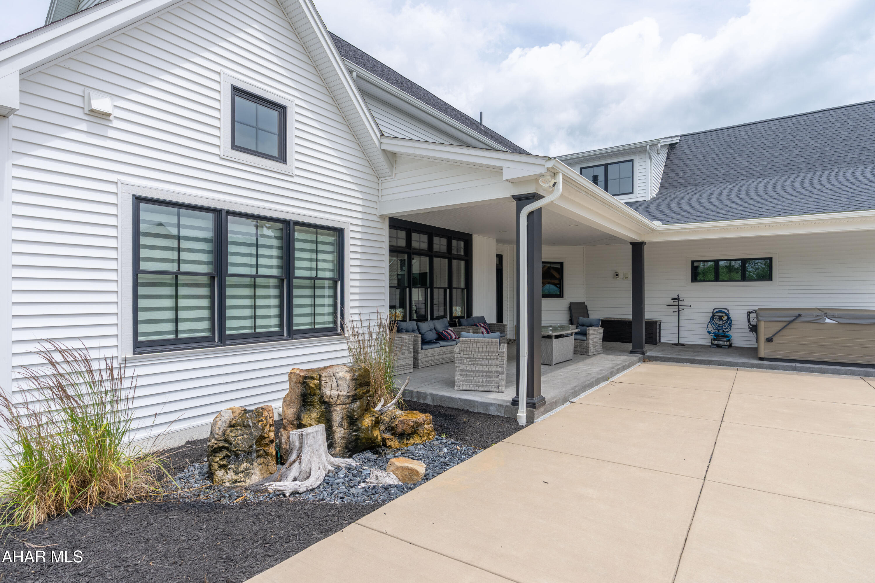 102 Middle Ridge Road Hollidaysburg, PA 16648 - Photo 20 of 82