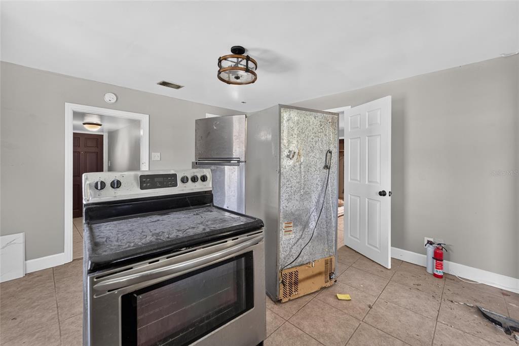 805 East Shell Point Road Ruskin, FL 33570 - Photo 28 of 30 Gallery Image 28
