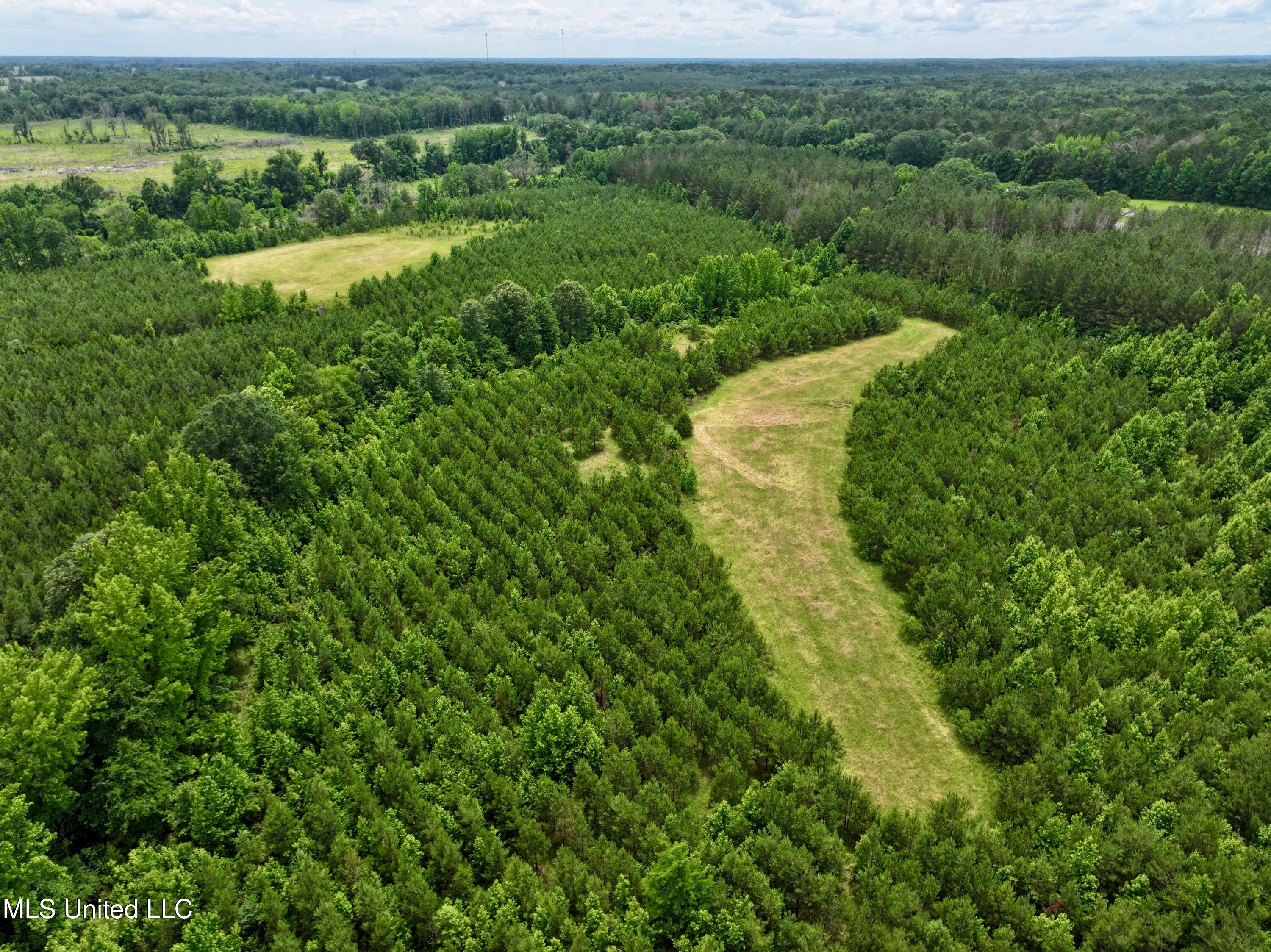 Franklin Road Goodman, MS 39079 - Photo 11 of 47 dji_fly_20250528_132704_0010_17485189415
