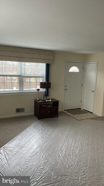 8583 Morven Road Baltimore, MD 21234 - Photo 3 of 26 Entrance to Living