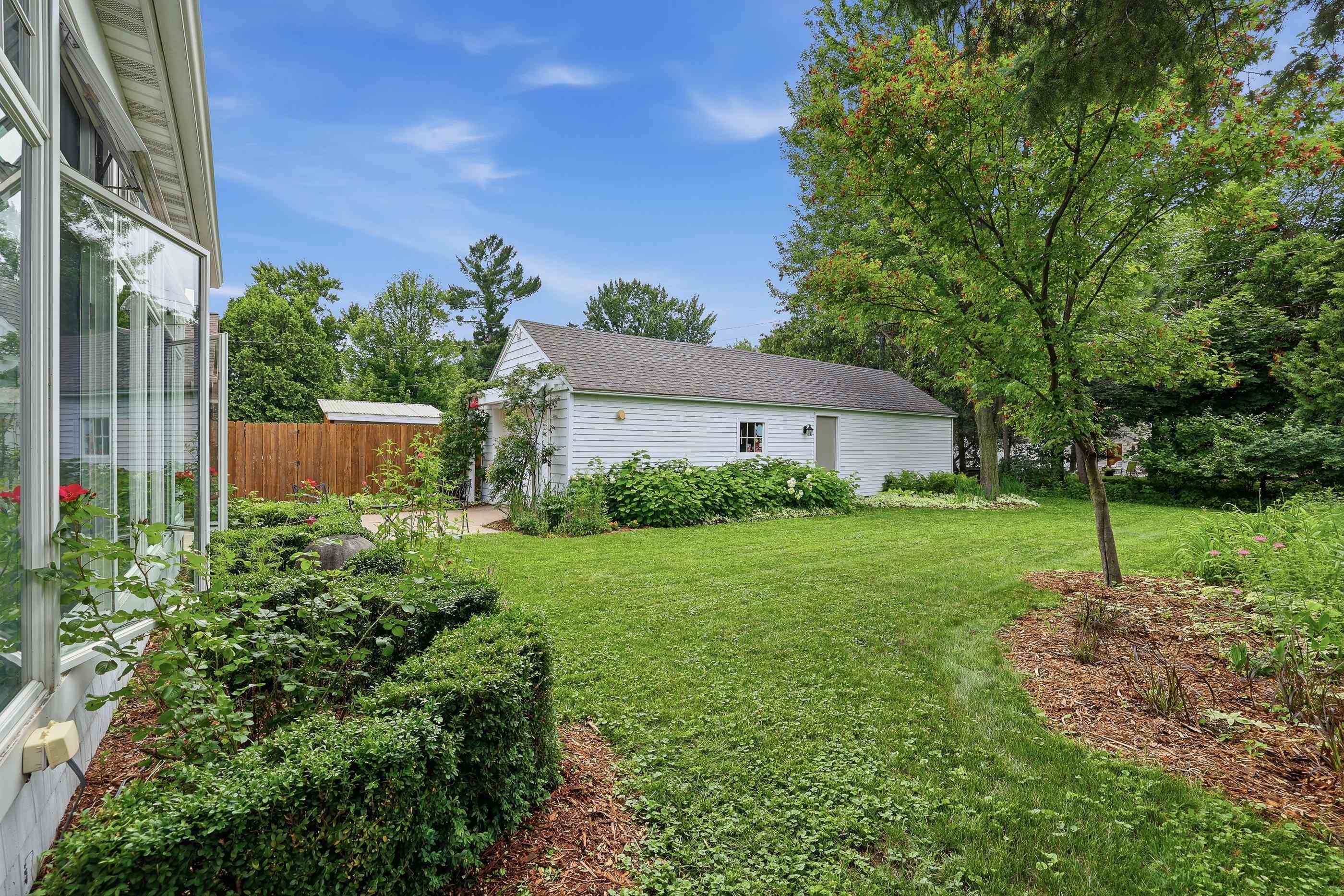1108 Lindbergh Avenue Stevens Point, WI 54481 - Photo 14 of 56