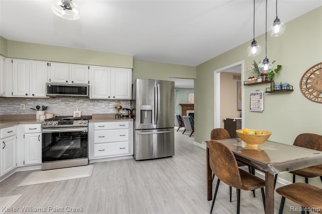 1379 Hathaway Rising Rochester Hills, MI 48306 - Photo 19 of 44 Gallery Image 19
