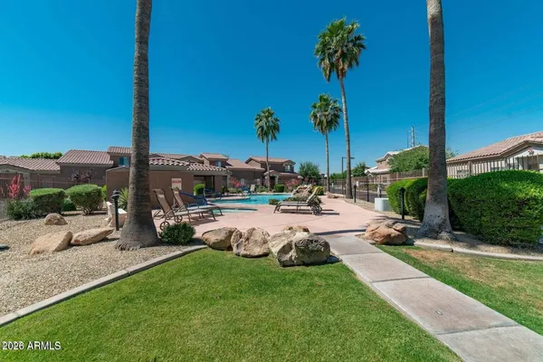 $2,495 | 7978 West Beck Lane, Peoria, AZ 85382