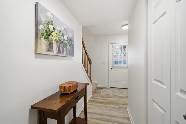 $275,000 | 911 Old Oak Circle, Algonquin, IL 60102