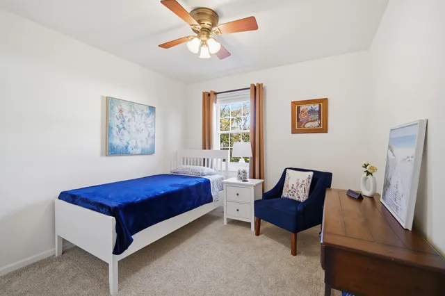 $275,000 | 911 Old Oak Circle, Algonquin, IL 60102