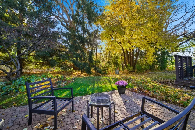 $275,000 | 911 Old Oak Circle, Algonquin, IL 60102