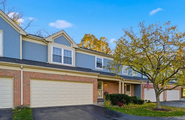 $275,000 | 911 Old Oak Circle, Algonquin, IL 60102