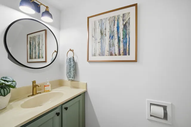 $275,000 | 911 Old Oak Circle, Algonquin, IL 60102