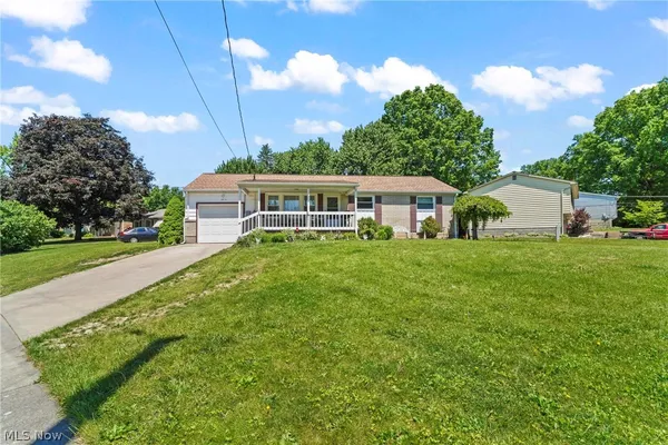 $176,000 | 1005 Leslie Lane, Girard, OH 44420
