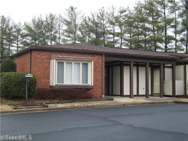 1135 Gatehouse Road High Point, NC 27262 - Photo 3 of 27 Exterior Front.